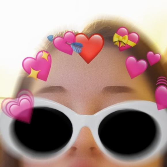 Meet your Posher, Ashlarae - Picture 1 of 1